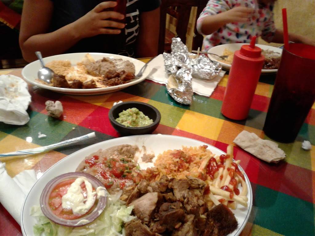 Rafael Mexican Grill | restaurant | 1927 Natividad Rd, Salinas, CA 93906, USA | 8314428939 OR +1 831-442-8939