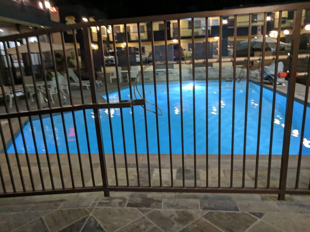 Galanga Take Two | restaurant | 400 S Arroyo Pkwy, Pasadena, CA 91105, USA | 6265776599 OR +1 626-577-6599