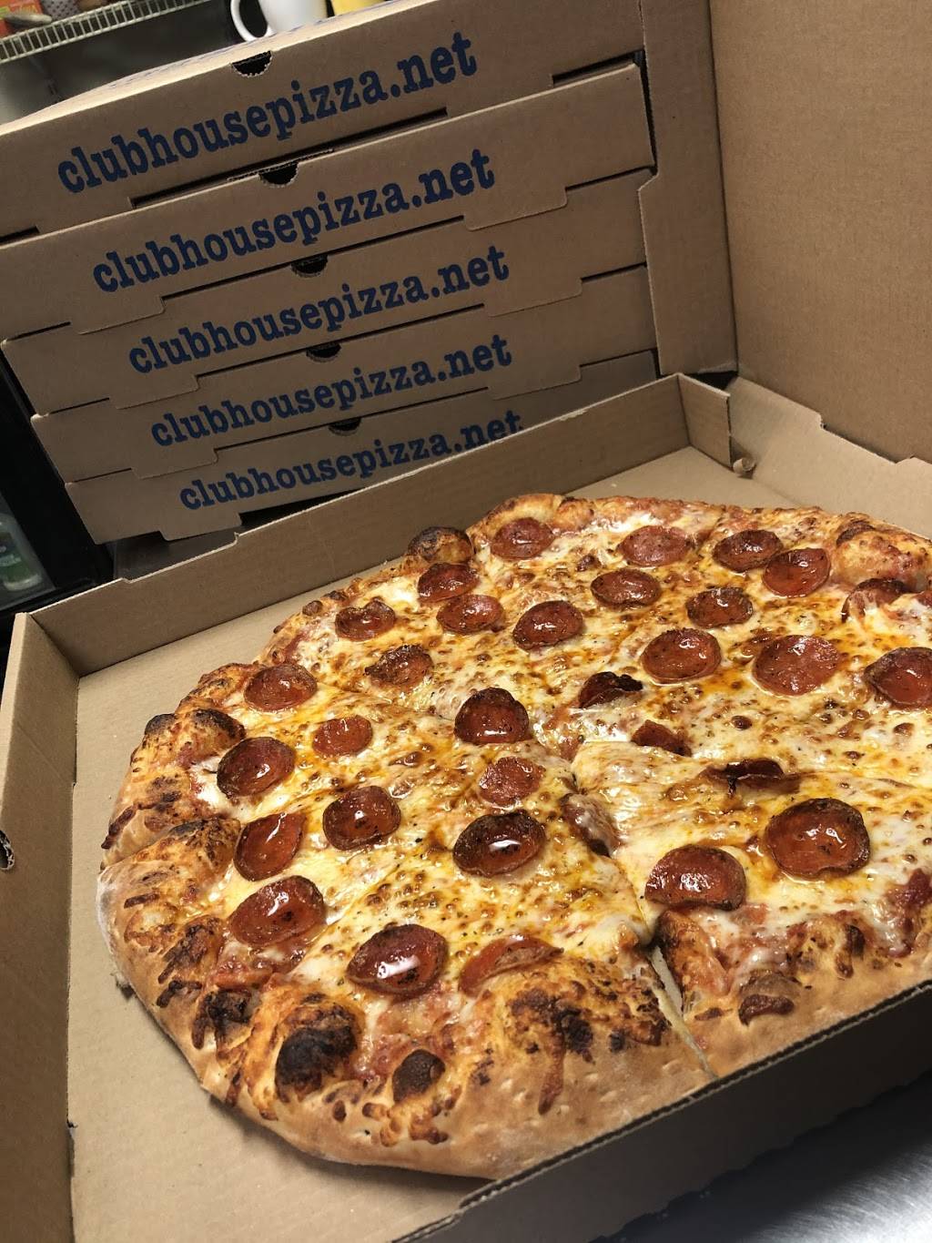 Clubhouse Pizza Florida | restaurant | 106 E High St, Florida, OH 43545, USA | 4197622008 OR +1 419-762-2008