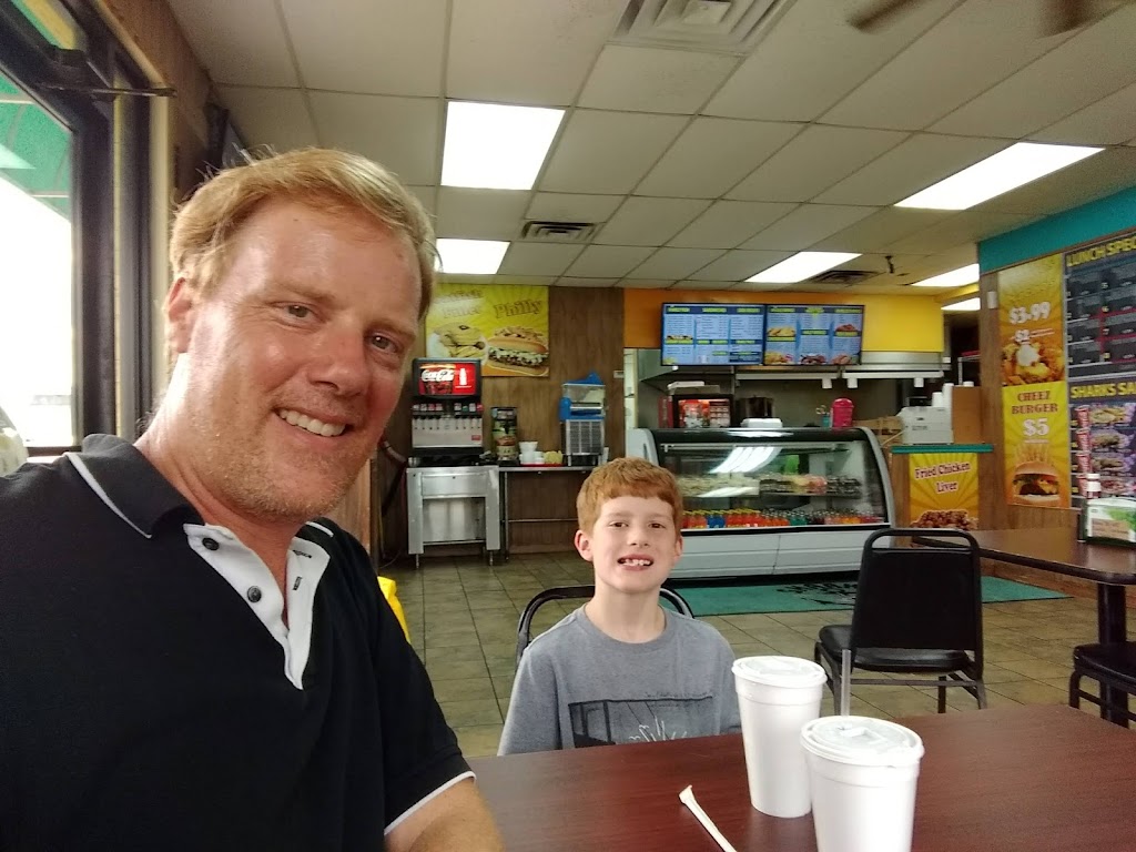 Shark’s Fish & Chicken | restaurant | 4207 E Kiehl Ave, Sherwood, AR 72120, USA | 5018333500 OR +1 501-833-3500