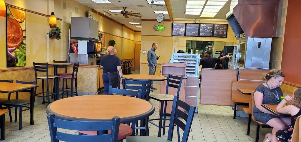 Subway | restaurant | 4207 Webber Pkwy, Minneapolis, MN 55412, USA | 6125881926 OR +1 612-588-1926