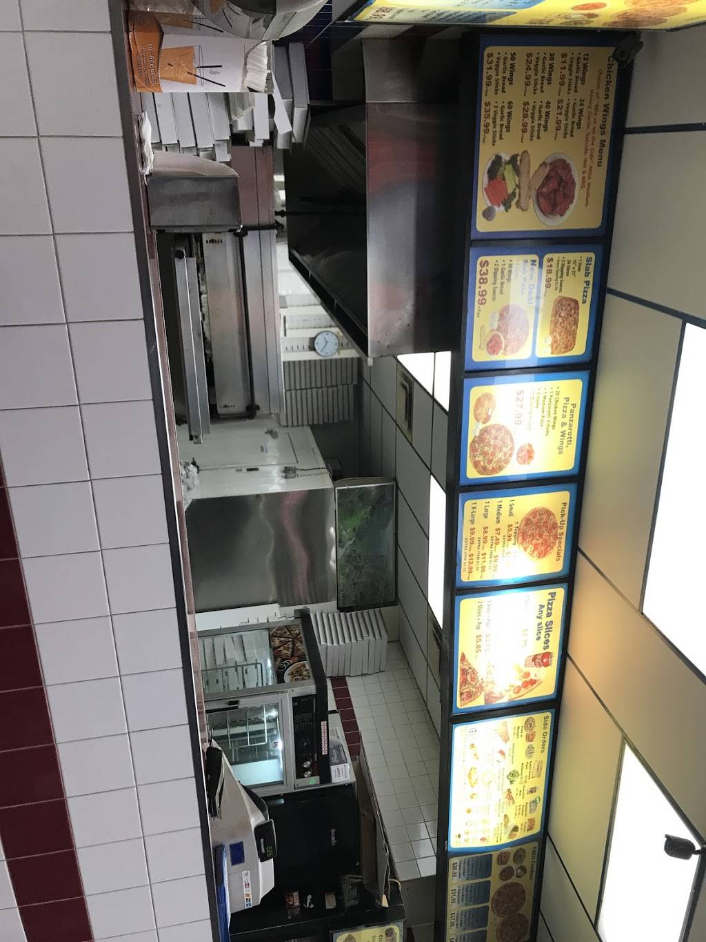 Limeridge Pizza & Wings | restaurant | 990 Upper Wentworth St, Hamilton, ON L9A 4V9, Canada | 9055757979 OR +1 905-575-7979