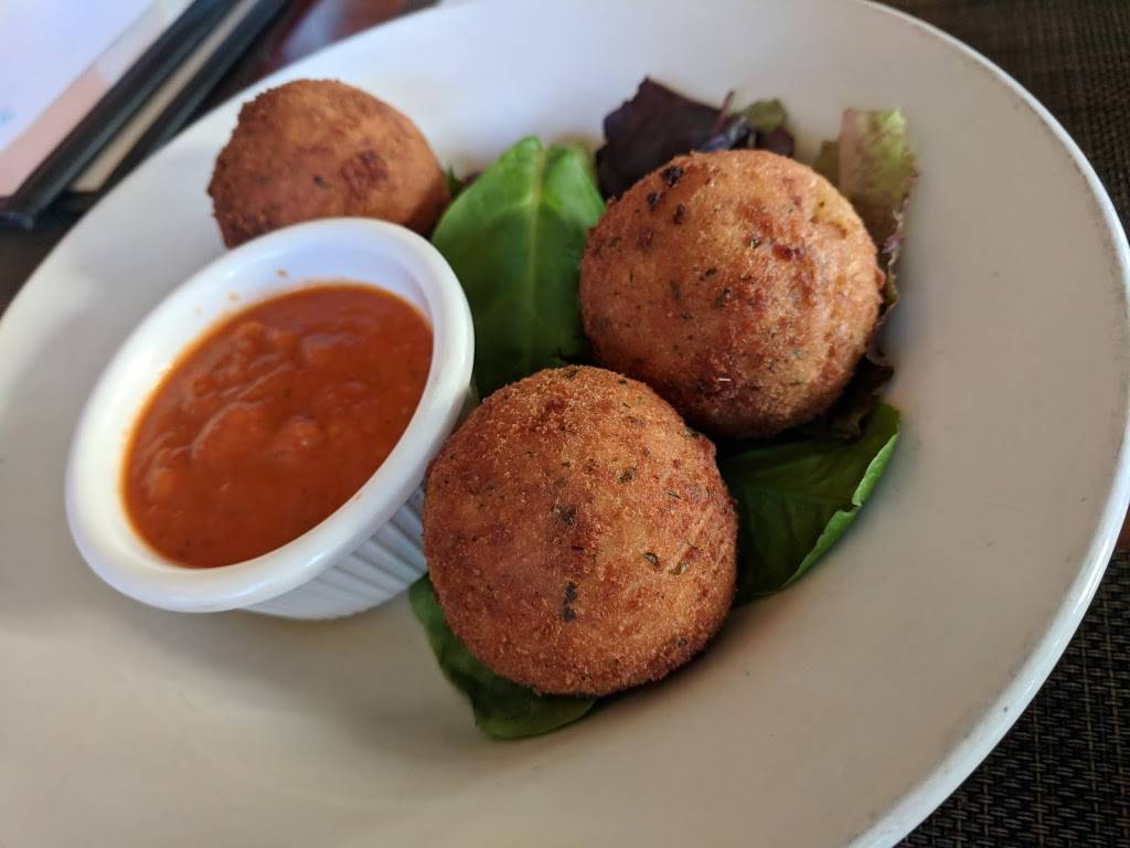 Di Napoli Pizzeria & Ristorante | restaurant | 202 Grand Ave, South San Francisco, CA 94080, USA | 6508735252 OR +1 650-873-5252