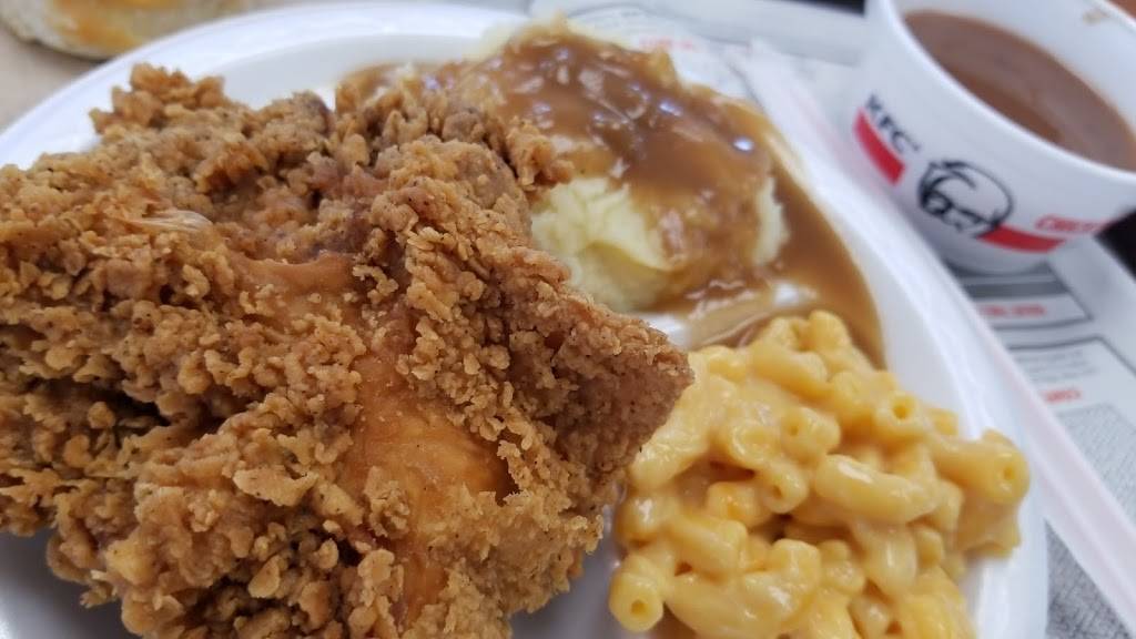 KFC | restaurant | 2801 Reynolds Dr, Fort Pierce, FL 34945, USA | 7725950798 OR +1 772-595-0798