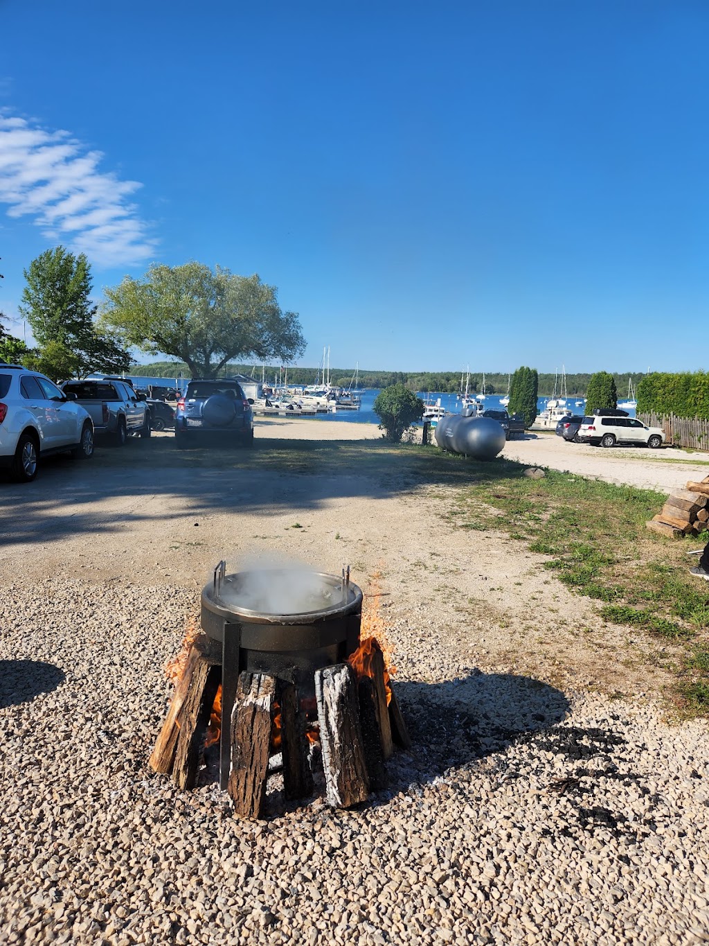 Kettle Black Fish Boil | restaurant | 4158 Main St, Fish Creek, WI 54212, USA | 9208685215 OR +1 920-868-5215