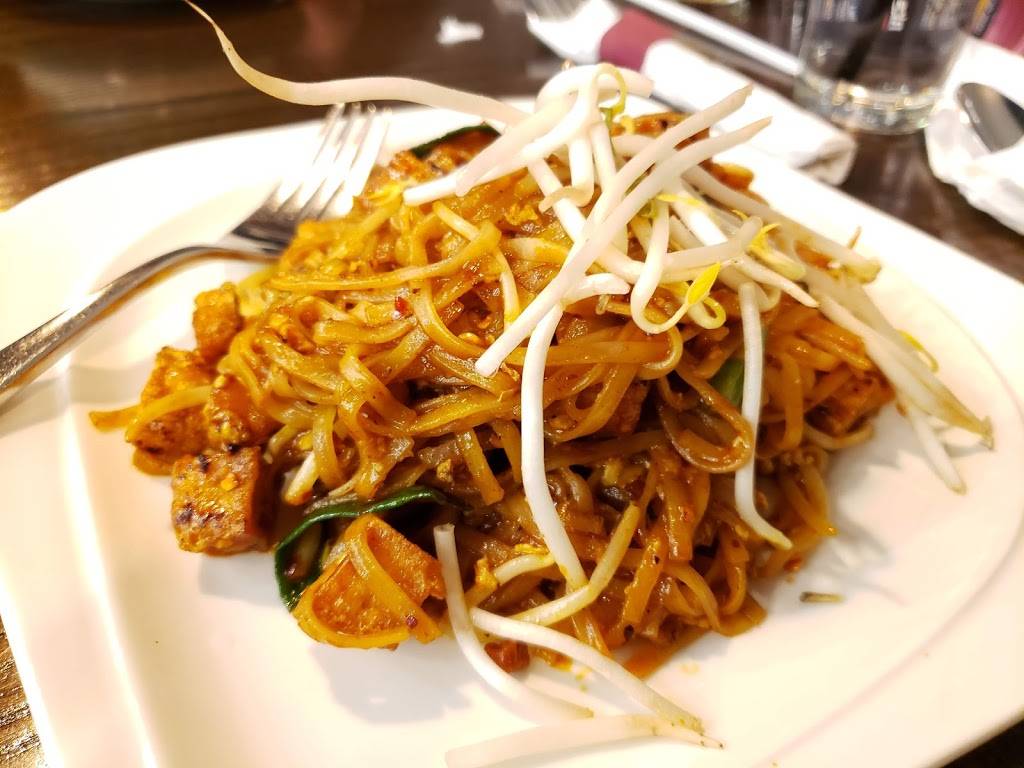 Salween Thai | restaurant | 14450 Eagle Run Dr, Omaha, NE 68116, USA | 4026144556 OR +1 402-614-4556