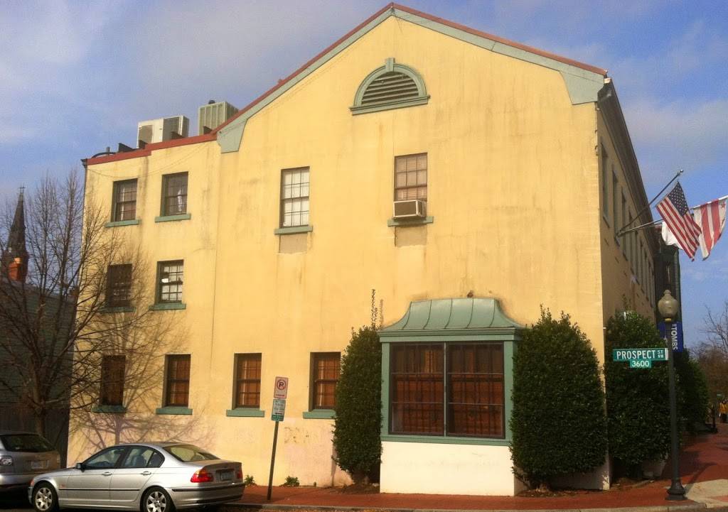 The Tombs | restaurant | 1226 36th St NW, Washington, DC 20007, USA | 2023376668 OR +1 202-337-6668