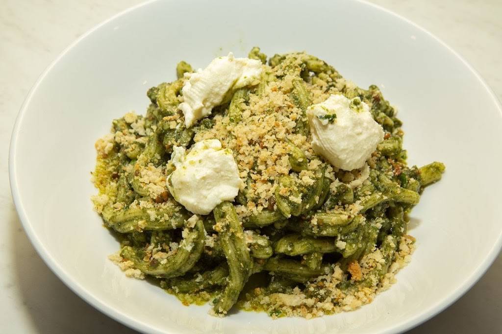 Flour Power | restaurant | 1642 W Chicago Ave, Chicago, IL 60622, USA | 3123633066 OR +1 312-363-3066