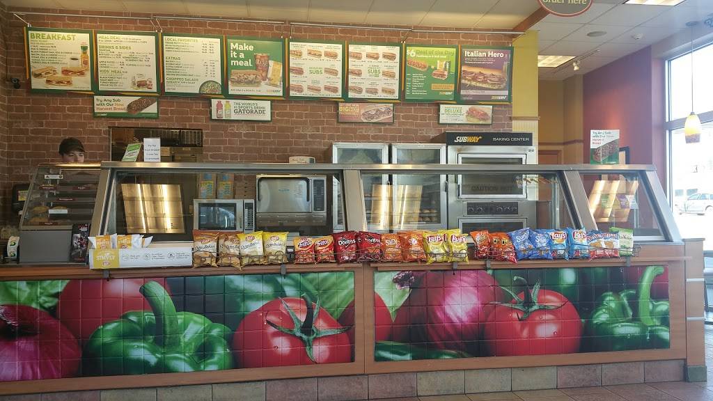 Subway | meal takeaway | 12660 164th Ave SE, Renton, WA 98059, USA | 4252288111 OR +1 425-228-8111