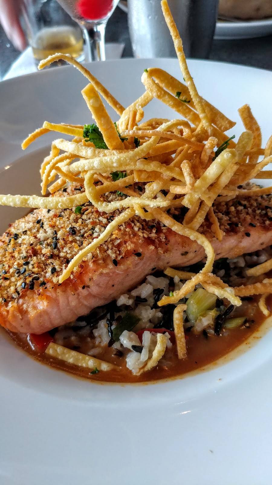 Gentelins On Broadway | restaurant | 122 E Broadway, Alton, IL 62002, USA | 6184656080 OR +1 618-465-6080