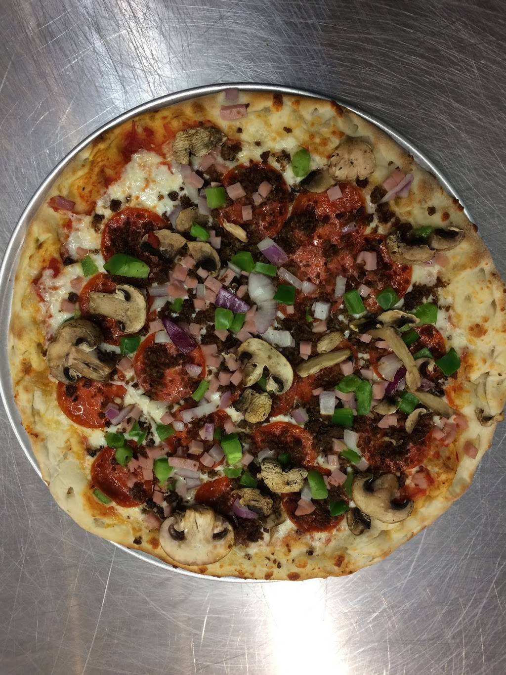 Elevations Pizza & Eats | restaurant | 228 NE Main St, Franklin, NC 28734, USA | 8283691359 OR +1 828-369-1359