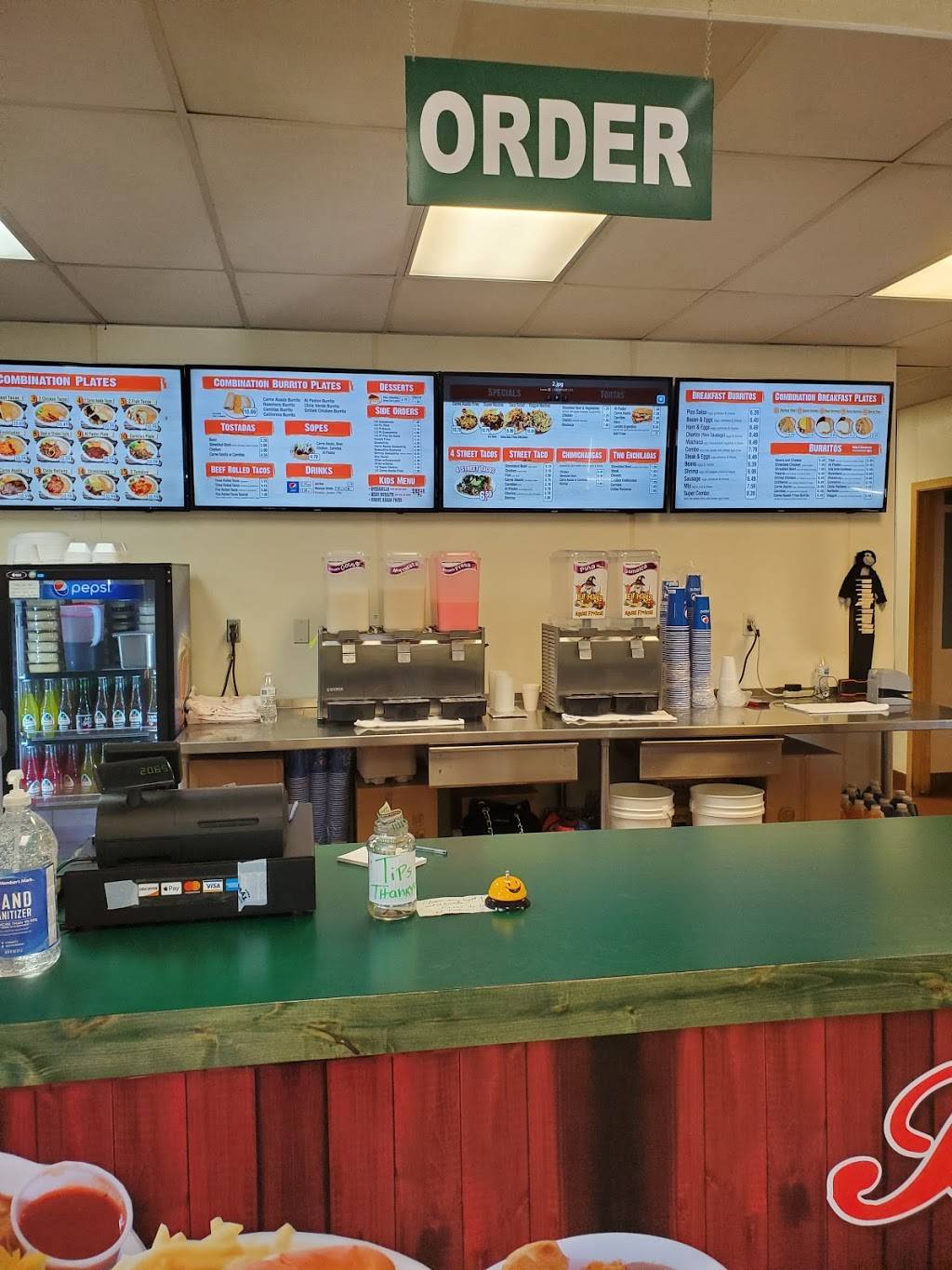 Betos | restaurant | 6149 Cougar Ln, Kearns, UT 84118, USA | 8019691000 OR +1 801-969-1000
