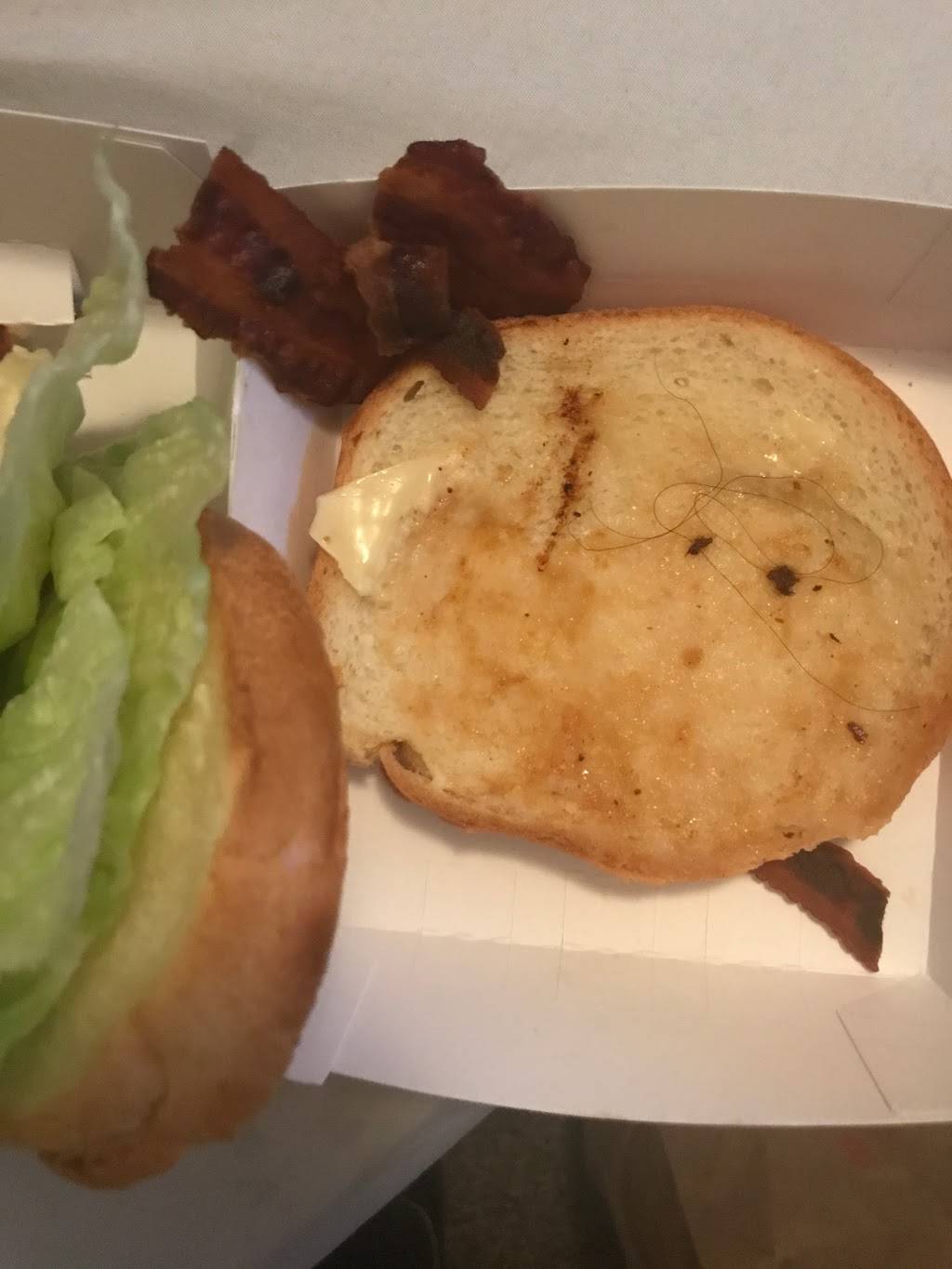 Jack in the Box | restaurant | 701 E Rosecrans Ave, Compton, CA 90221, USA | 3106081083 OR +1 310-608-1083