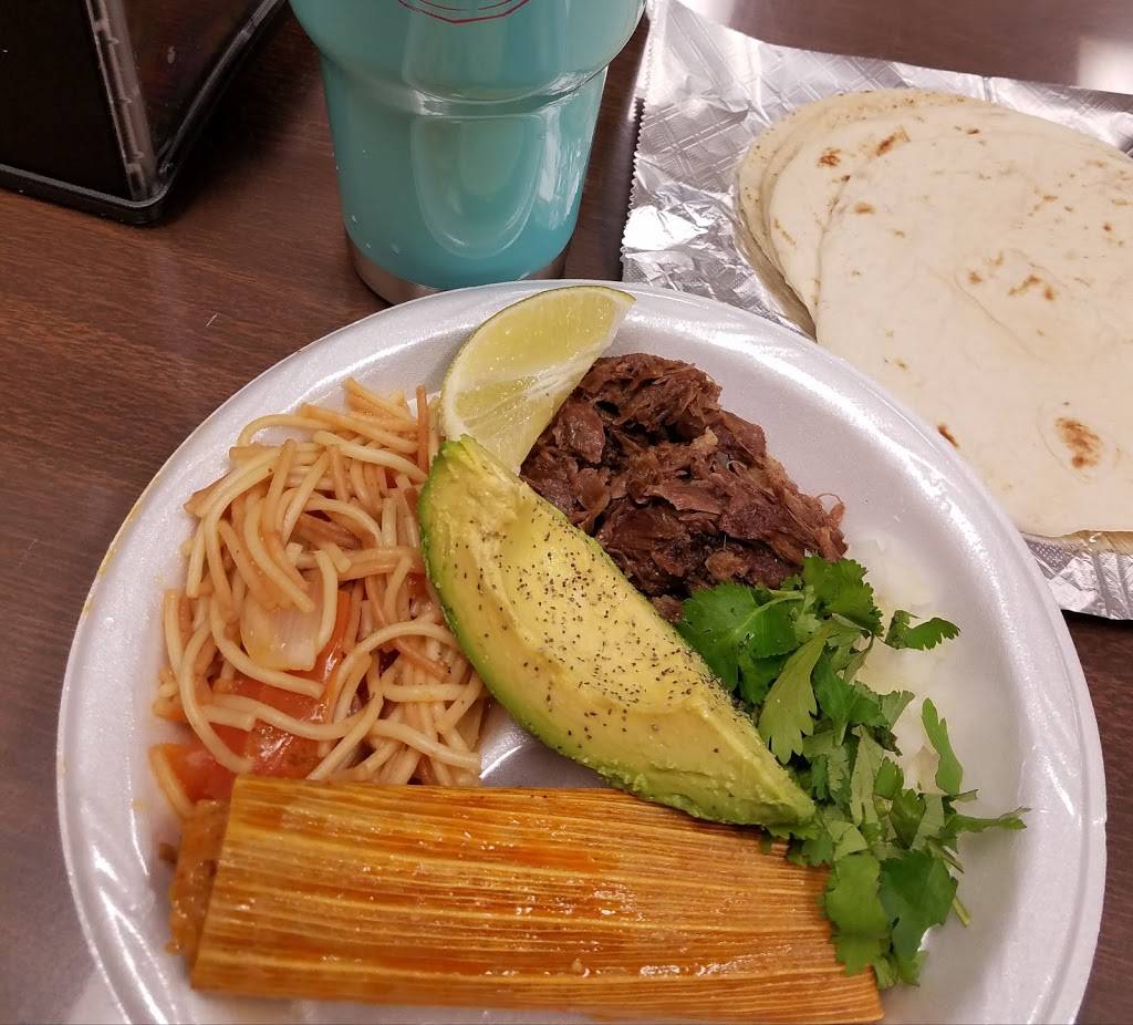 Tellez Tamales & Barbacoa | restaurant | 1737 S General McMullen Dr, San Antonio, TX 78237, USA | 2104331367 OR +1 210-433-1367