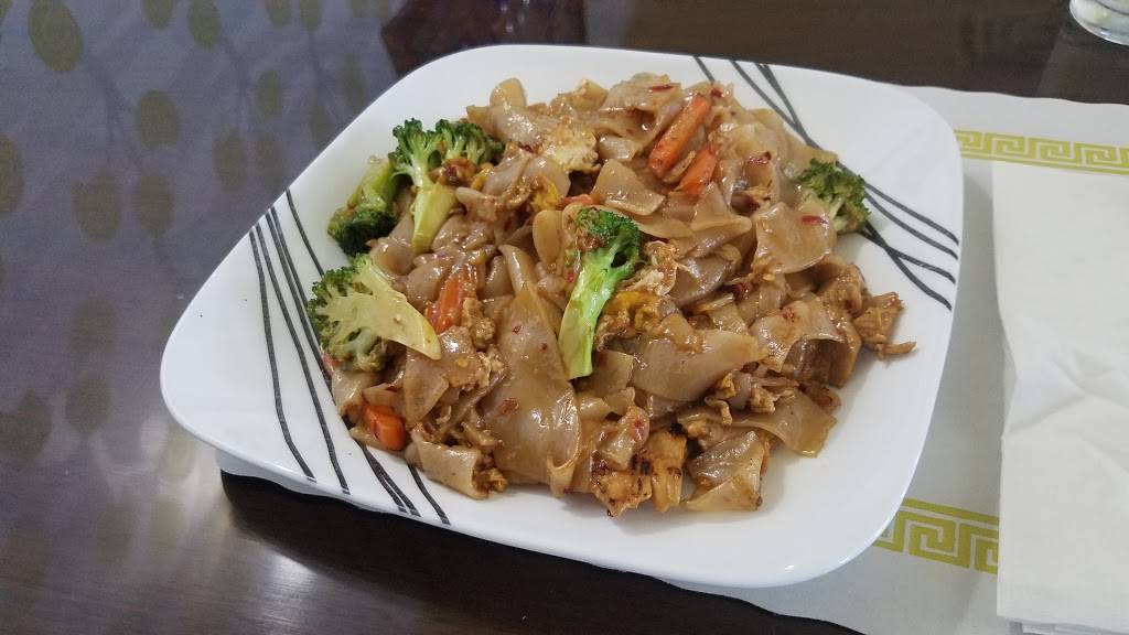 Thai Basil | restaurant | 486 Newport Ave, Pawtucket, RI 02861, USA | 4017297423 OR +1 401-729-7423