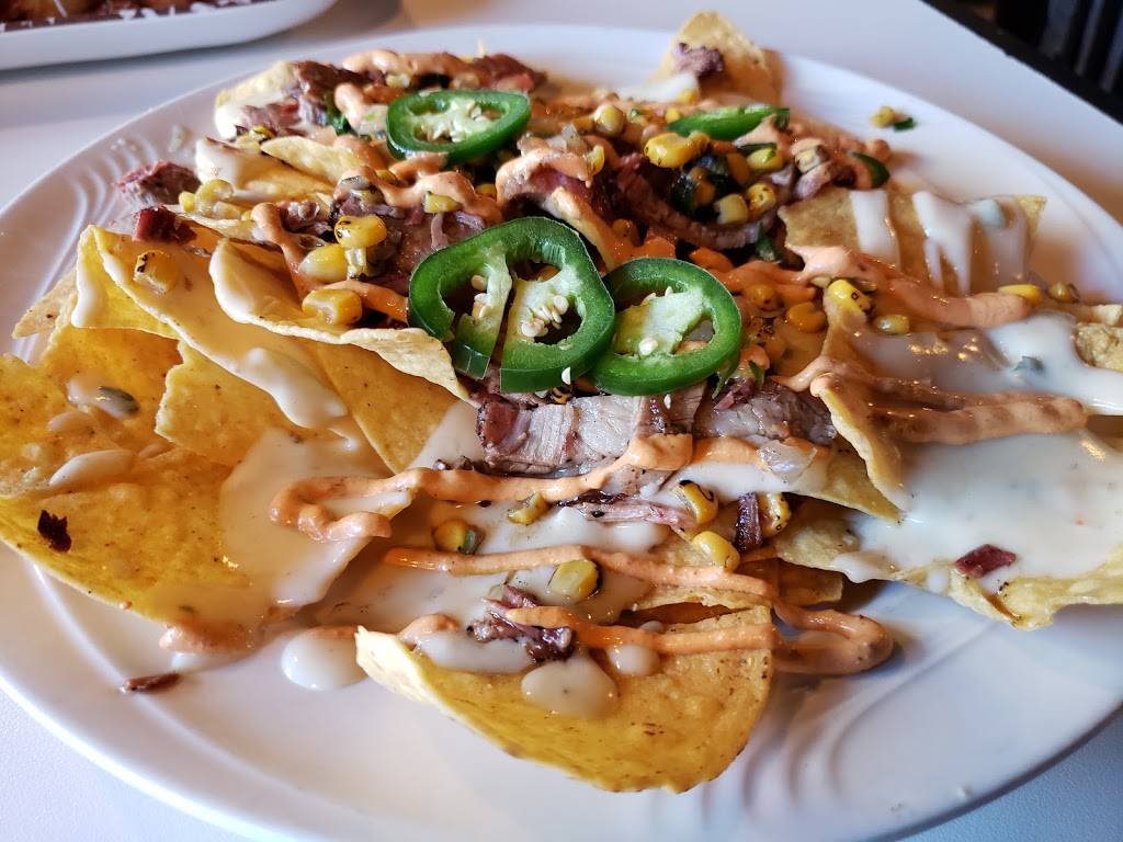 Beavers Pub | restaurant | 200 Center Ave, Bay City, MI 48708, USA | 9897783600 OR +1 989-778-3600