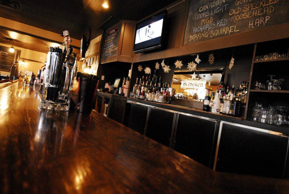 The Cookstown Pub Co | restaurant | 52 Queen St W, Cookstown, ON L0L 1L0, Canada | 7052912000 OR +1 705-291-2000