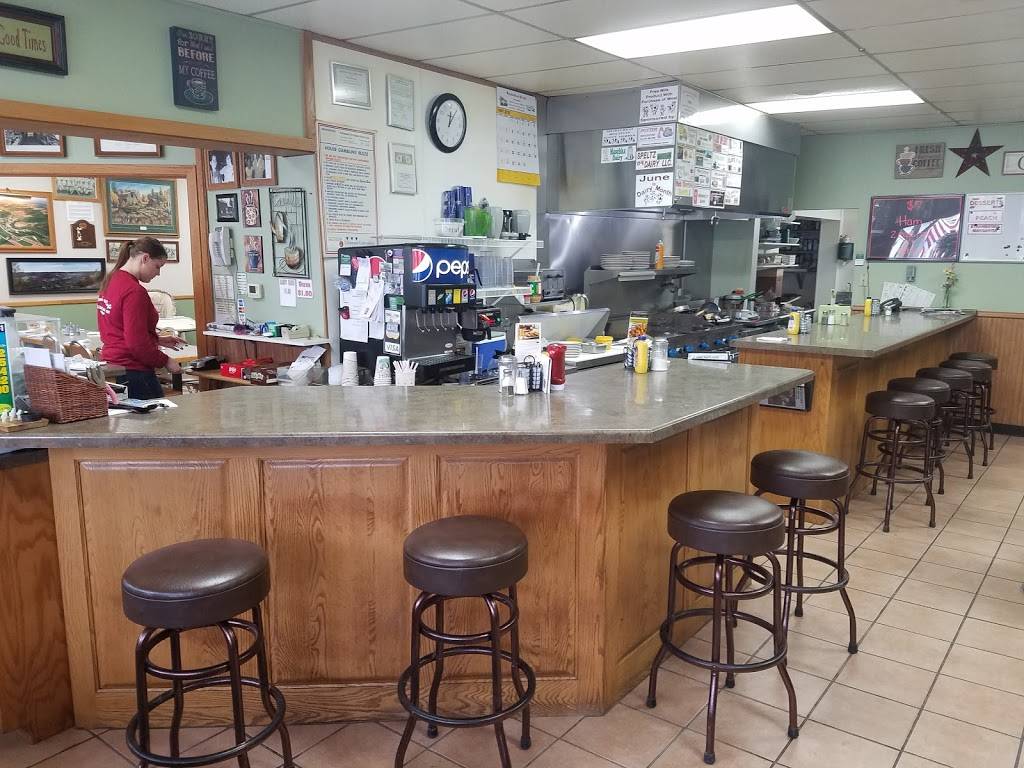 Bonnie Raes Cafe | cafe | 108 Main St, Rollingstone, MN 55969, USA | 5076892140 OR +1 507-689-2140