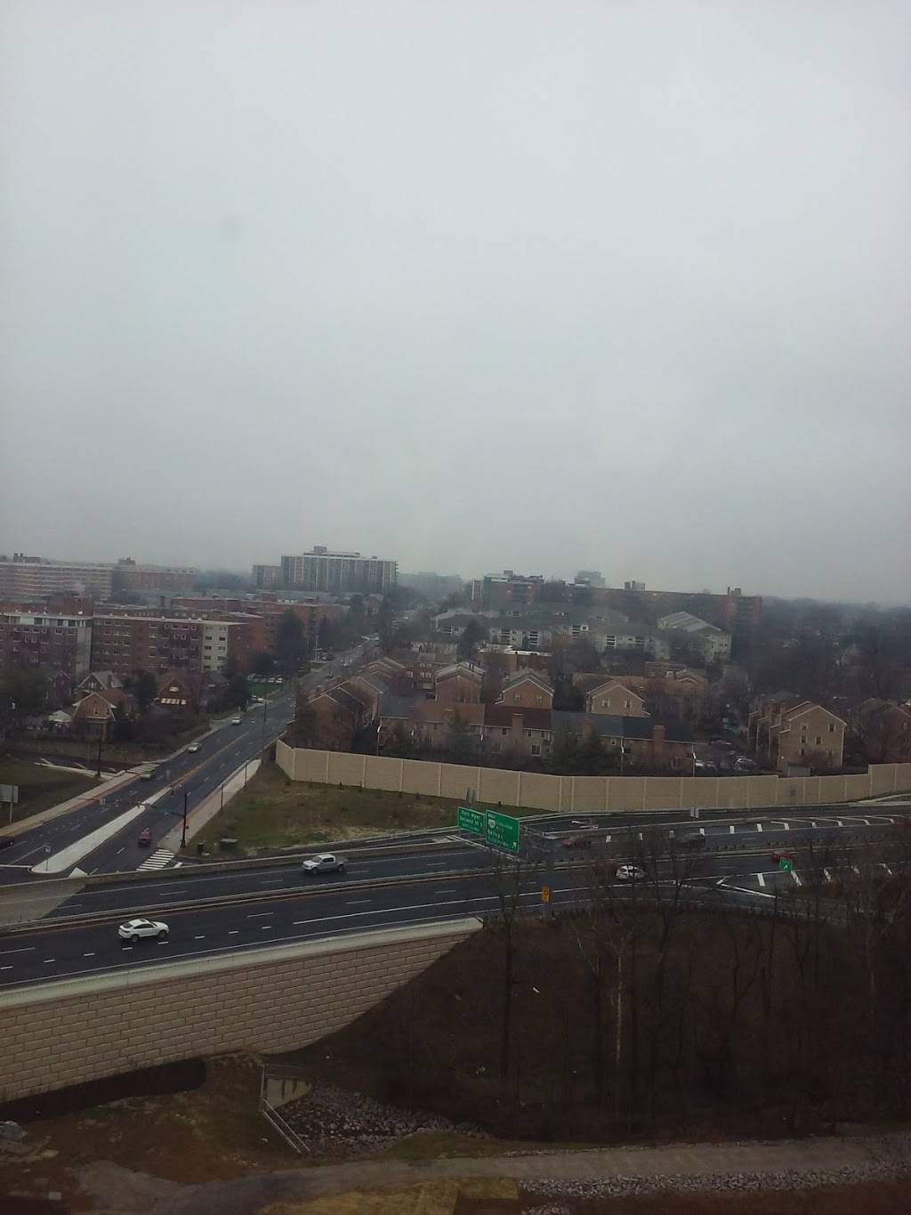 Potomac Restaurant & Lounge | restaurant | 900 S Orme St, Arlington, VA 22204, USA | 7035211900 OR +1 703-521-1900