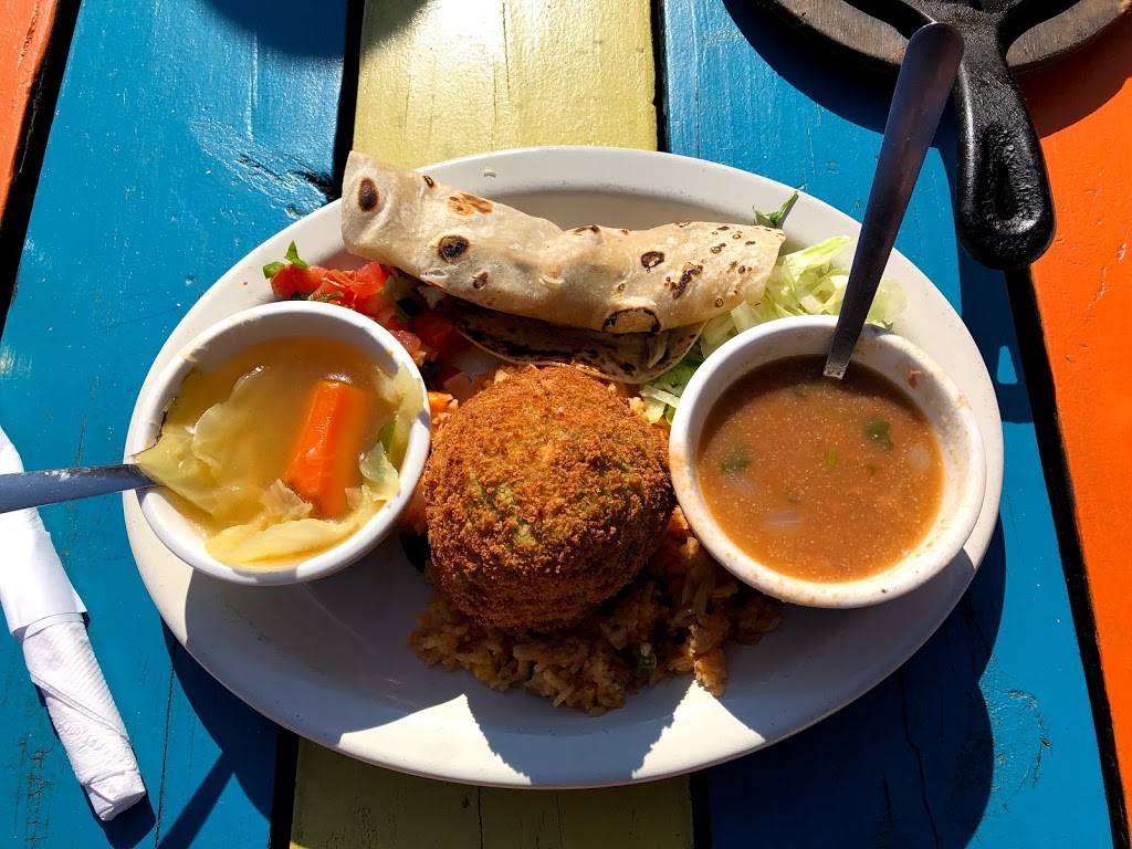 La Playa By the Bay | restaurant | 227 N Water St, Corpus Christi, TX 78401, USA | 3618857702 OR +1 361-885-7702