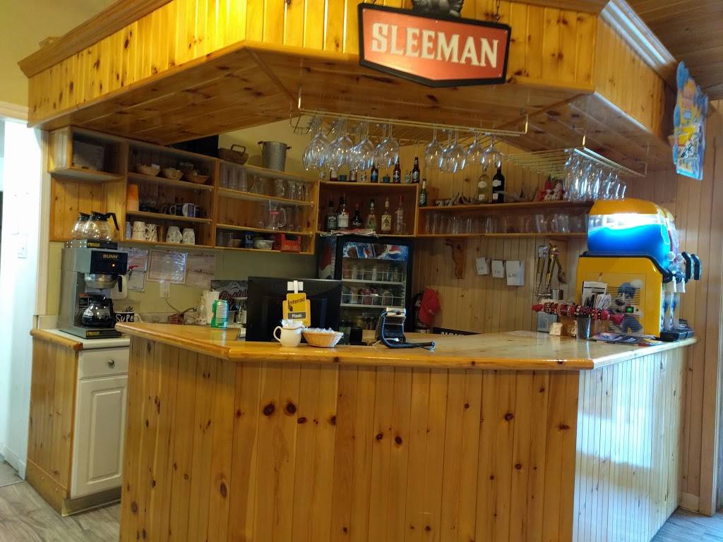 Rendez-Vous Du Chevreuil | restaurant | 1931 Rue Principale, Duhamel, QC J0V 1G0, Canada | 8194283333 OR +1 819-428-3333