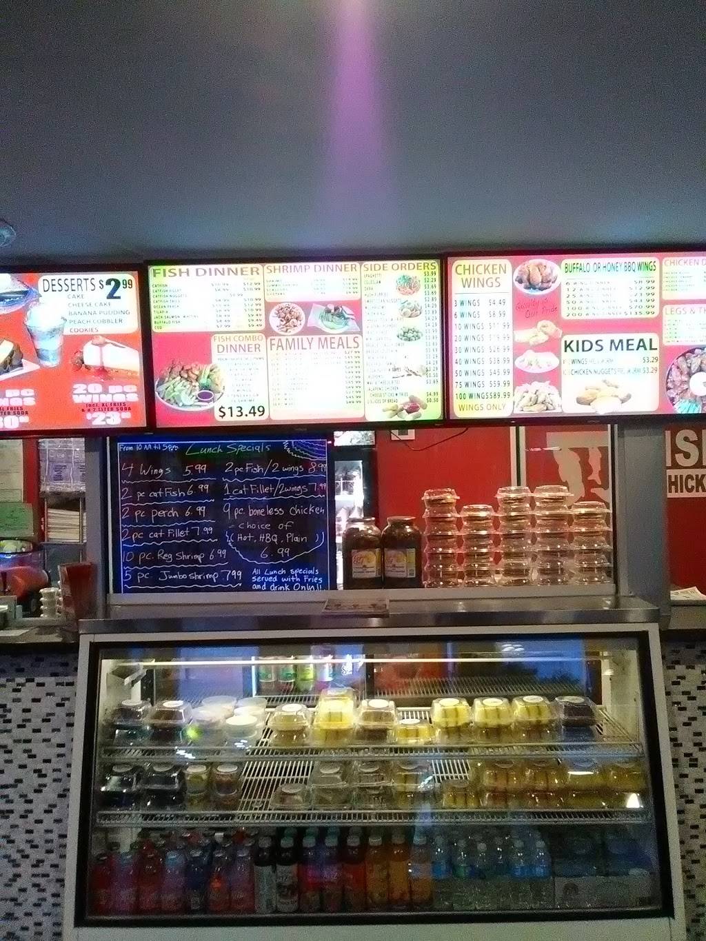 JJ Fish & Chicken | restaurant | 405 W Center St, Milwaukee, WI 53212, USA | 4142699007 OR +1 414-269-9007