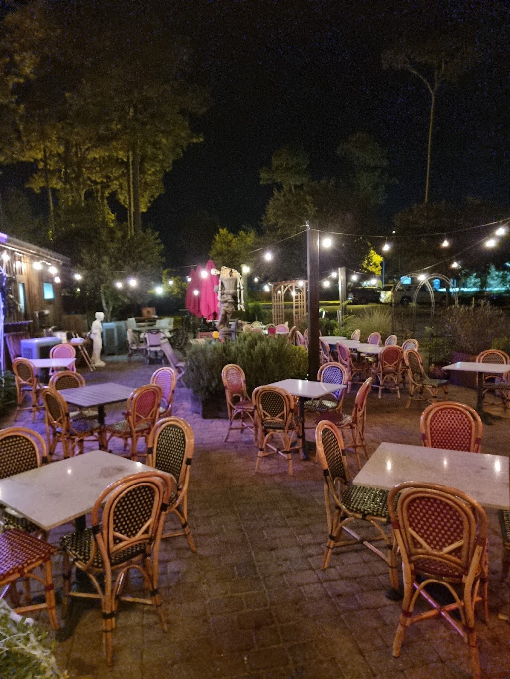 Louis Louis | restaurant | 35 Mussett Bayou Rd, Santa Rosa Beach, FL 32459, USA | 8502671500 OR +1 850-267-1500