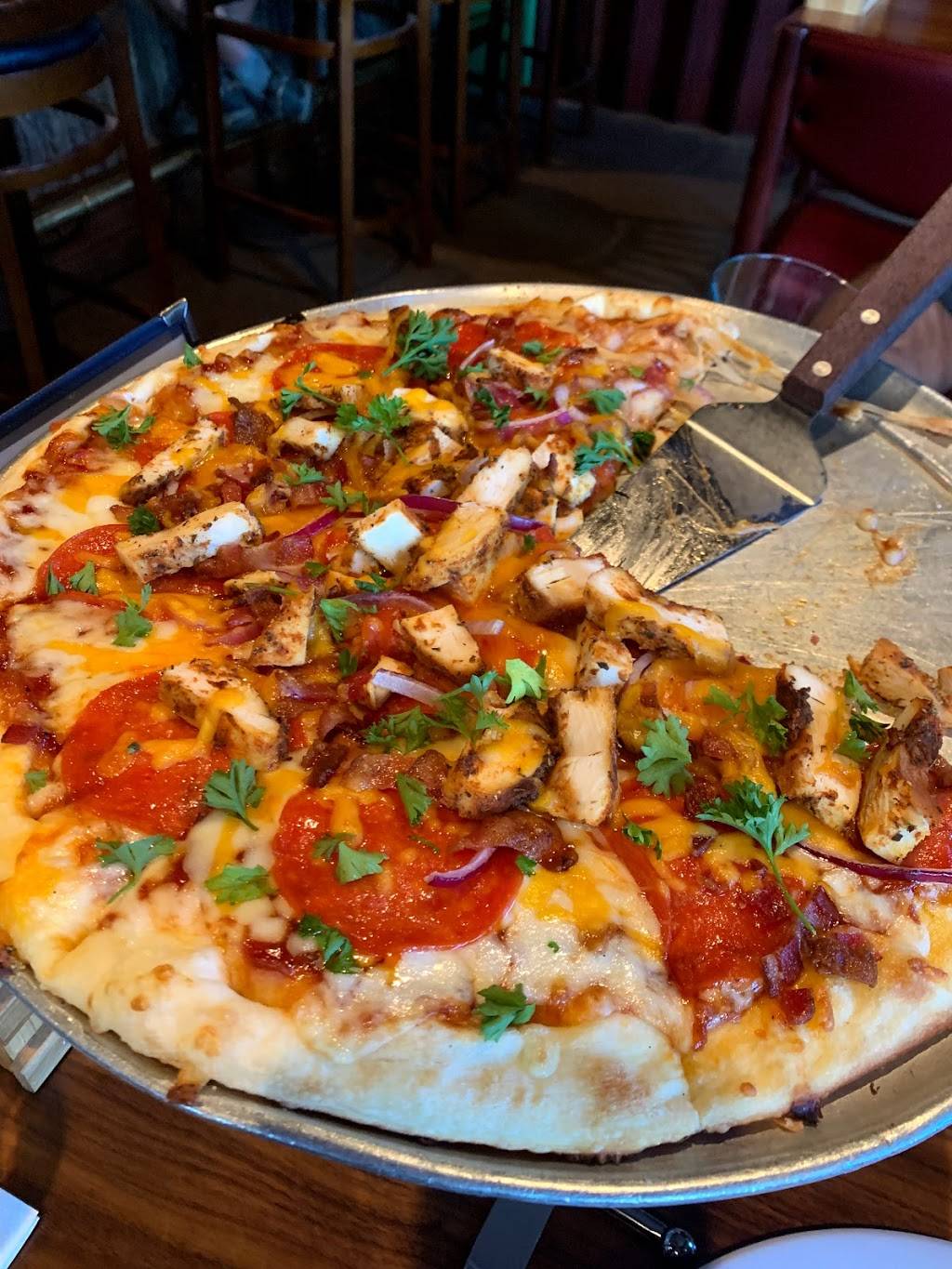 Saw Tooth Roadhouse | night club | 4780 OR-35, Hood River, OR 97031, USA | 5413542511 OR +1 541-354-2511