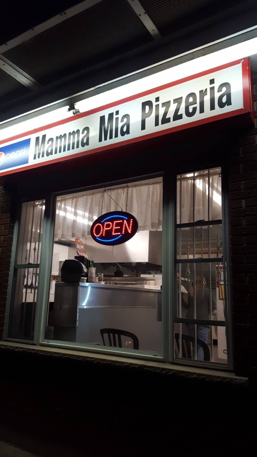 Mamma Mia pizza | restaurant | 734 Front Rd, Kingston, ON K7M 4L5, Canada | 6133898777 OR +1 613-389-8777