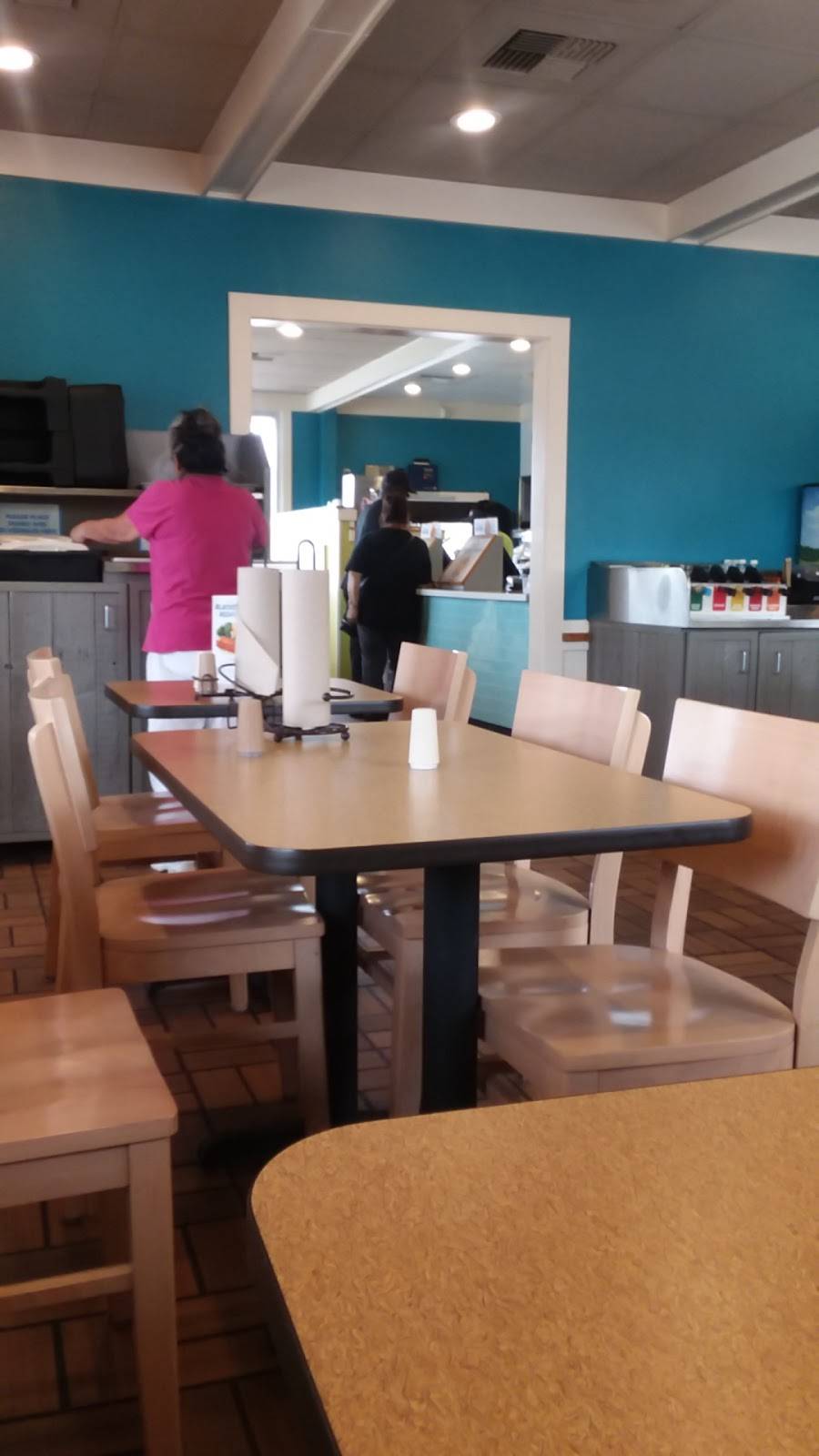 Captain Ds | restaurant | 1004 E 280 Byp, Phenix City, AL 36867, USA | 3342987333 OR +1 334-298-7333