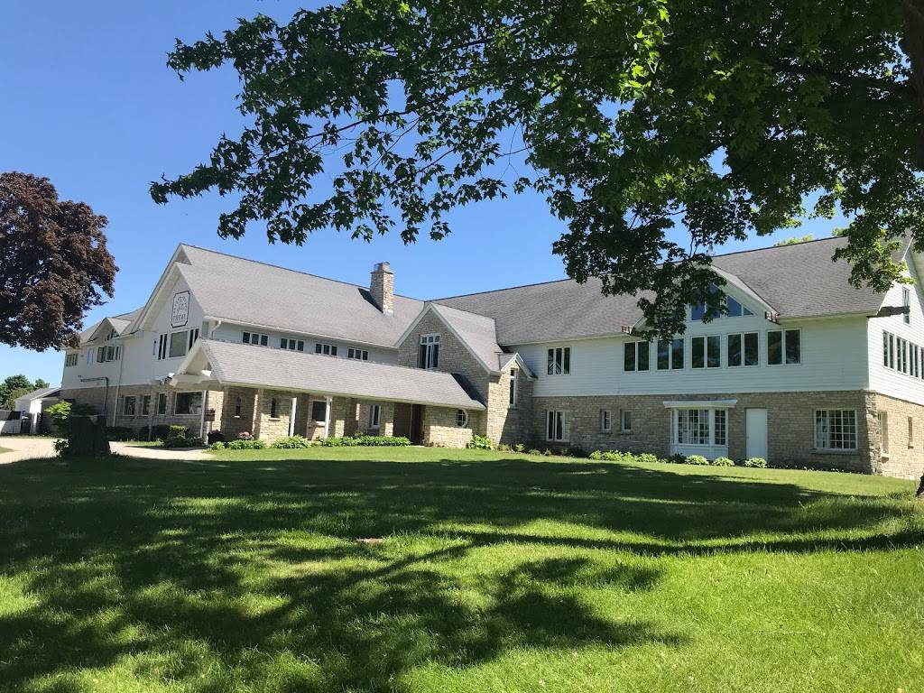 Maxwelton Braes Lodge | restaurant | 7680 WI-57, Baileys Harbor, WI 54202, USA | 9208392321 OR +1 920-839-2321