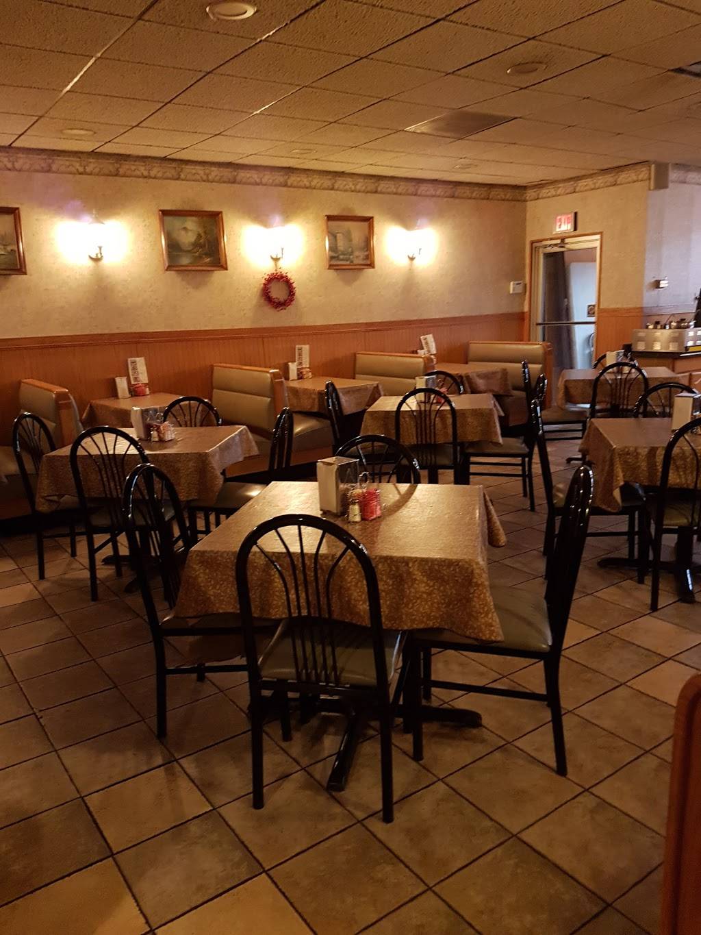 Vinces Restaurant & Pizzeria | restaurant | 6217 W 63rd St, Chicago, IL 60638, USA | 7735868550 OR +1 773-586-8550