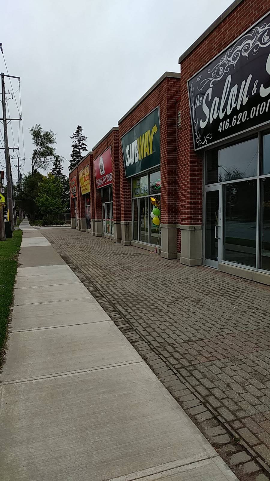 Subway | meal takeaway | 452 Rathburn Rd, Etobicoke, ON M9C 3S8, Canada | 4166227782 OR +1 416-622-7782