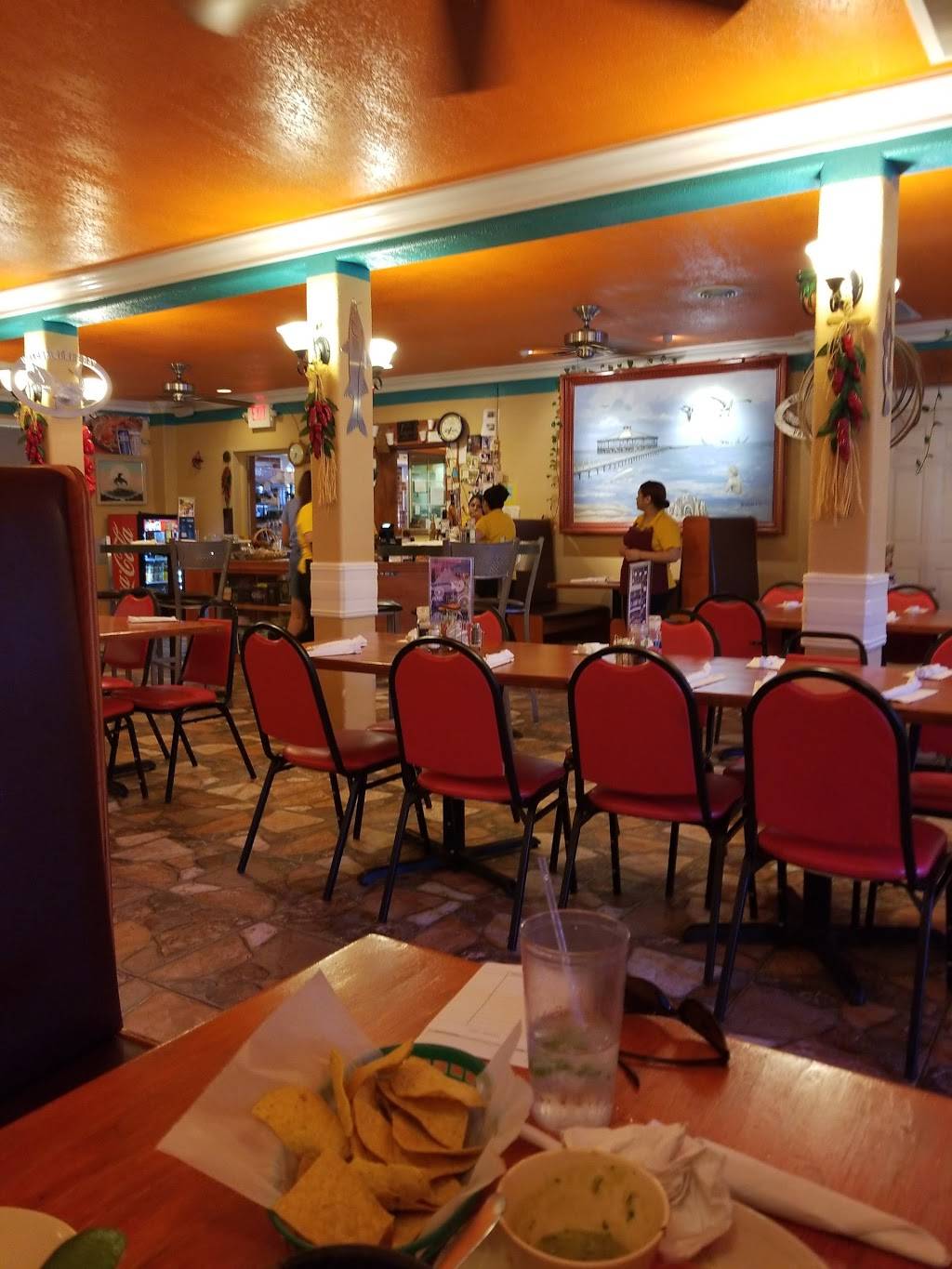 Palacios Mexican Restaurant | restaurant | 511 Main St, Palacios, TX 77465, USA | 3619722766 OR +1 361-972-2766