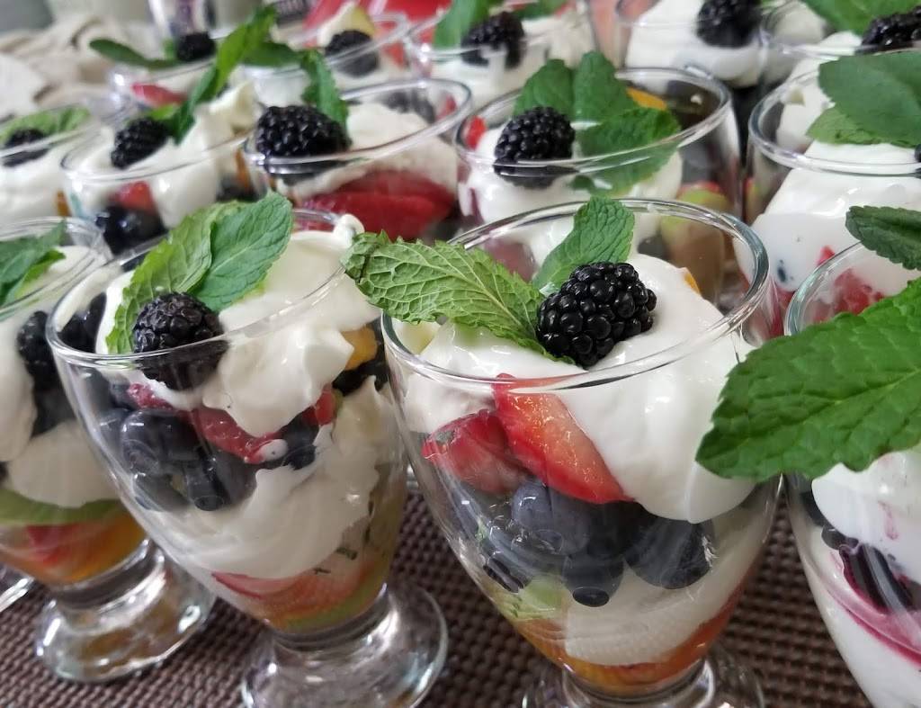 Resto La Barque | restaurant | 109 Rue Principale, Fassett, QC J0V 1H0, Canada | 8194235541 OR +1 819-423-5541