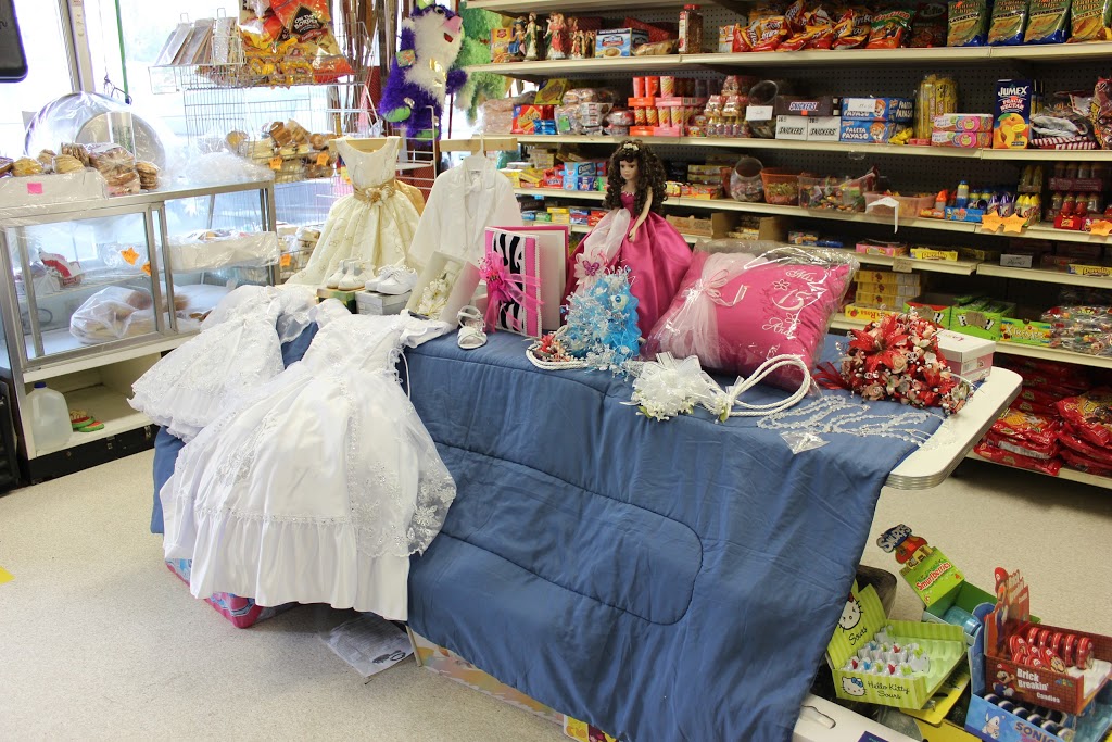 La Tapatia Mexican Store & Restaurant | restaurant | 615 W 11th St, Sioux Falls, SD 57104, USA | 6053381697 OR +1 605-338-1697