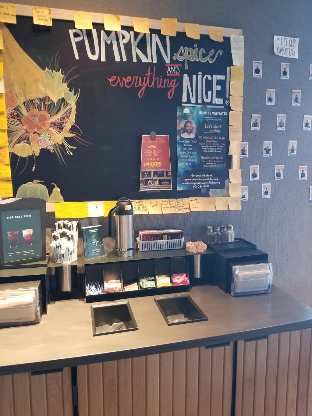 Starbucks | cafe | 1975 Whitten Rd, Memphis, TN 38133, USA | 9258521129 OR +1 925-852-1129