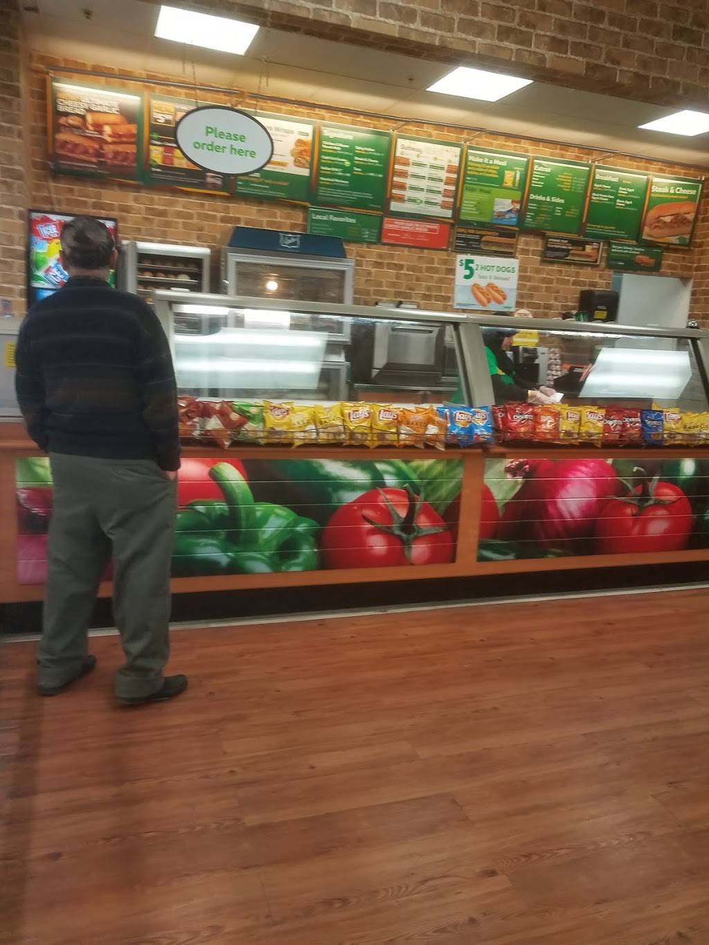 Subway | restaurant | 760 Hoosick Rd, Troy, NY 12180, USA | 5182791111 OR +1 518-279-1111