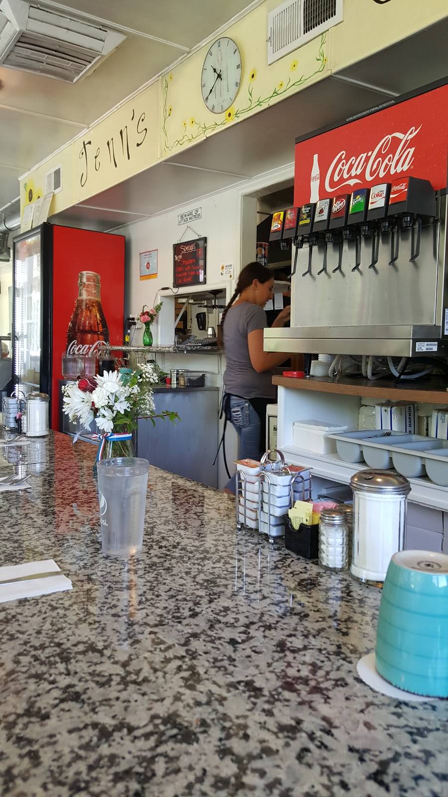 Jenns Cafe | restaurant | 1905 Mitchell Ave, Oroville, CA 95966, USA | 5305321418 OR +1 530-532-1418