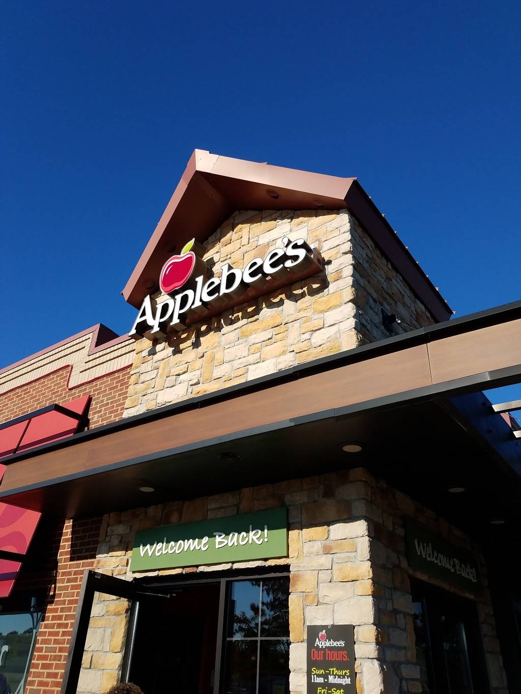 Applebees Grill + Bar | restaurant | 14711 U. S. 31 North, Carmel, IN 46032, USA | 3175718780 OR +1 317-571-8780
