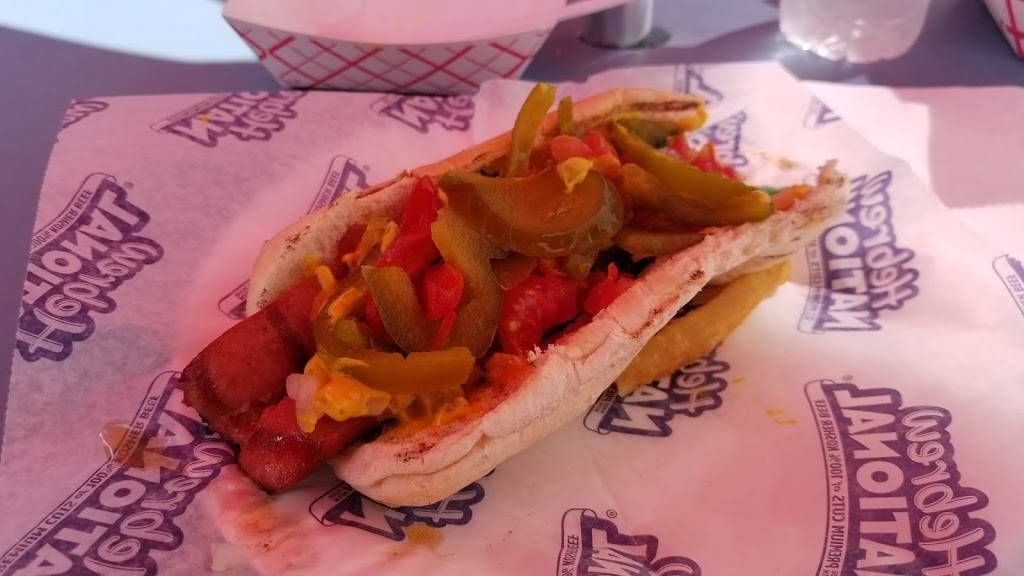 Jakes Diggity Dogs | restaurant | 40 Broad St, Milford, CT 06460, USA | 2032831199 OR +1 203-283-1199