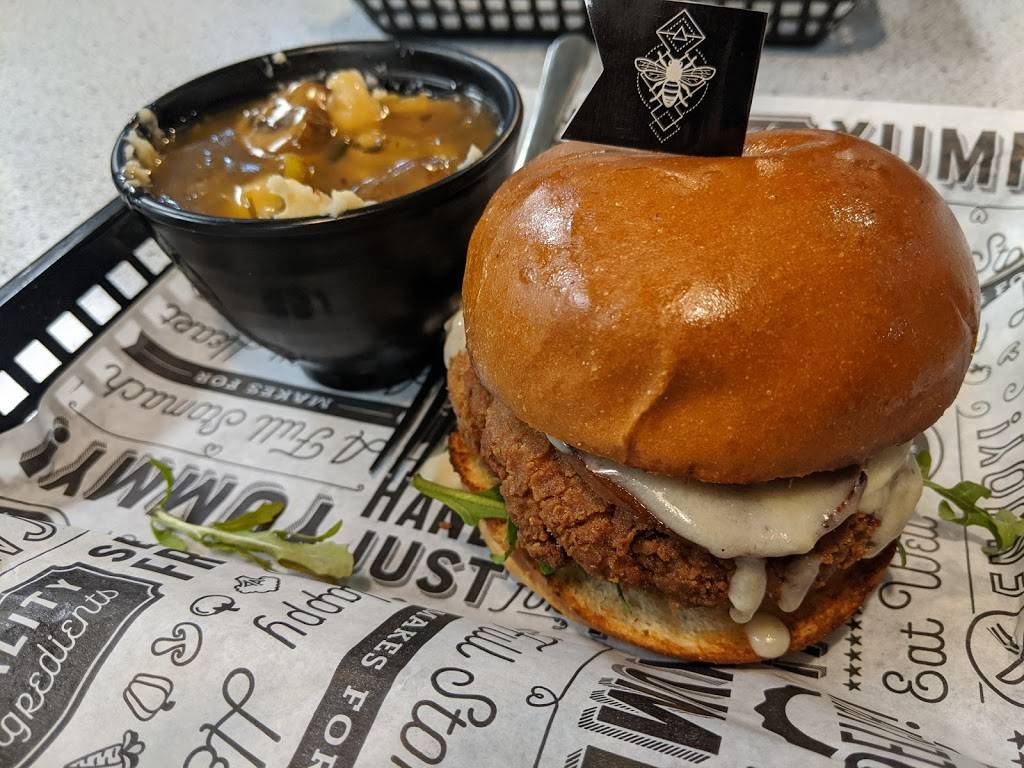 The Bumbling Bee Vegan Junk Food Bar | restaurant | 1100 28th St Unit 200, Boulder, CO 80303, USA | 3033539199 OR +1 303-353-9199