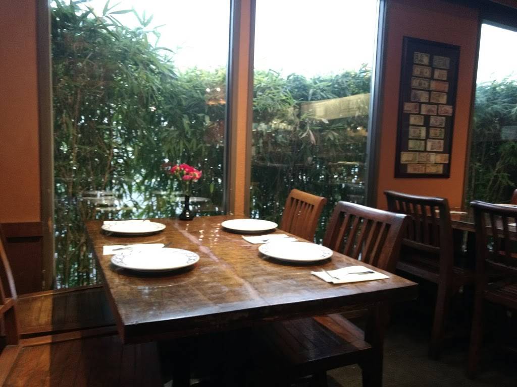 Thai Ginger - Factoria | restaurant | 3717 Factoria Blvd SE, Bellevue, WA 98006, USA | 4256414008 OR +1 425-641-4008