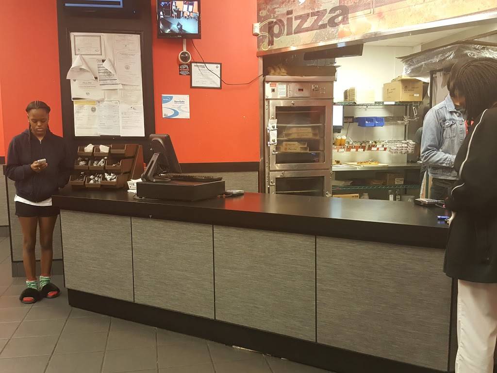 Pizza Hut | meal takeaway | 1809 S Sherwood Forest Blvd Space A-2, Baton Rouge, LA 70816, USA | 2252736630 OR +1 225-273-6630