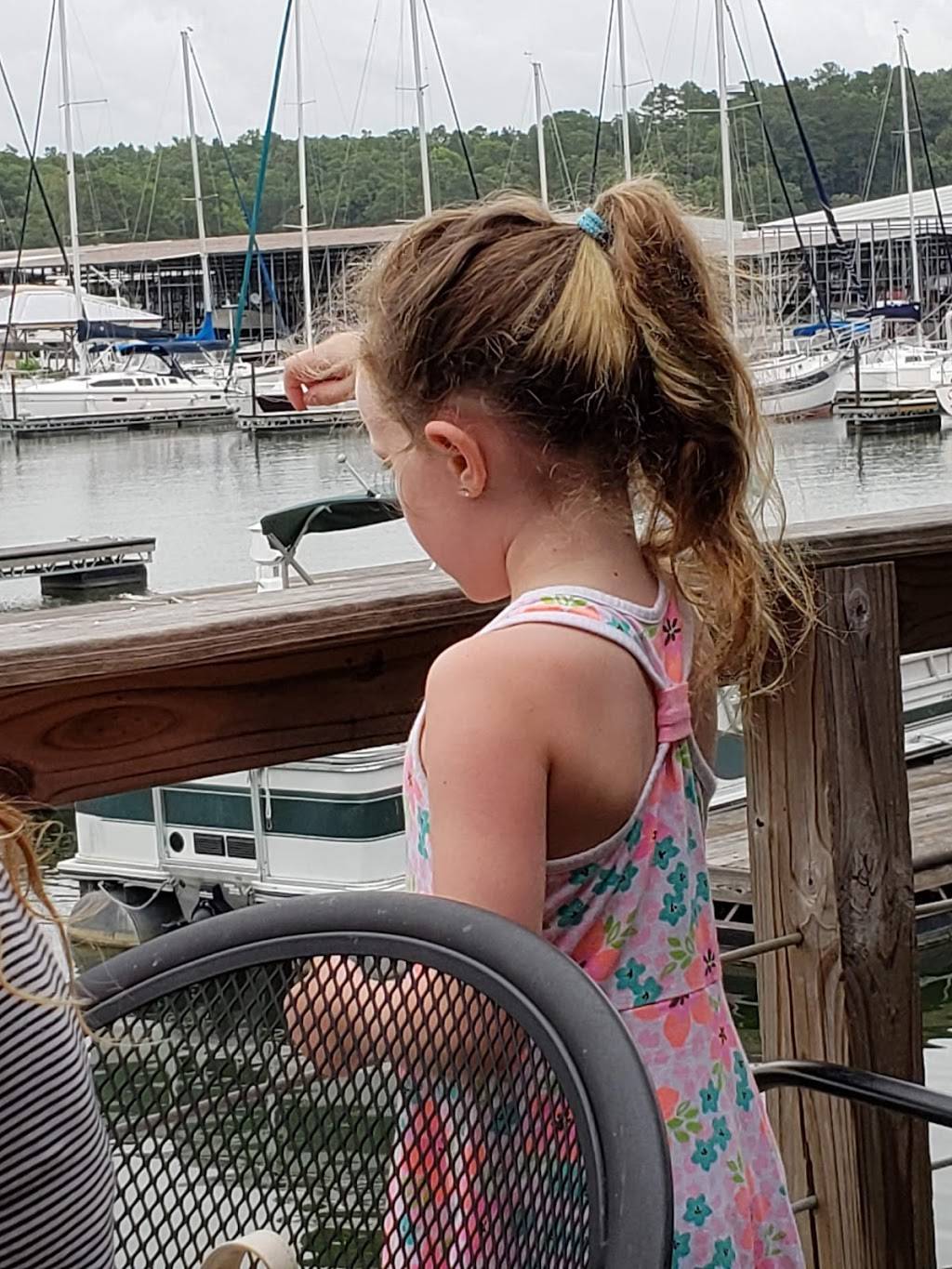 Aqua Yacht Harbor Grille | restaurant | 3832 MS-25, Iuka, MS 38852, USA | 6624235811 OR +1 662-423-5811