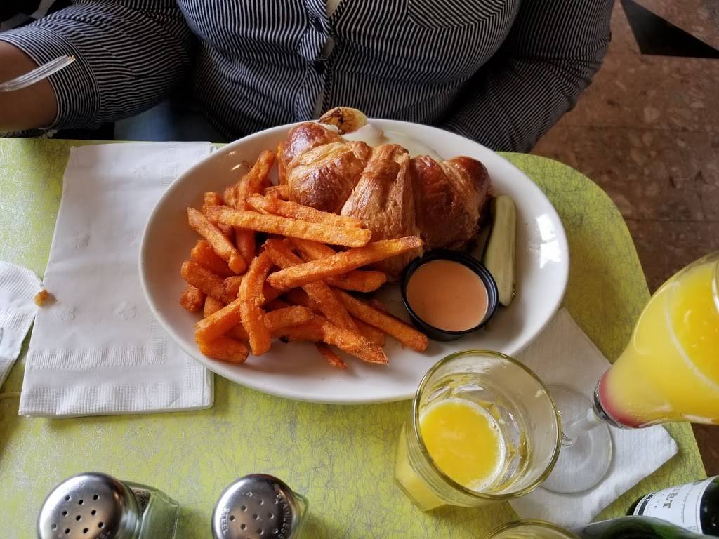 Lindenwood Diner | restaurant | 2870 Linden Blvd, Brooklyn, NY 11208, USA | 7182356343 OR +1 718-235-6343