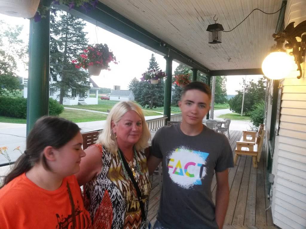 Black Dog Bistro LLC | restaurant | N8898 Rhine Rd, Elkhart Lake, WI 53020, USA | 9208762575 OR +1 920-876-2575