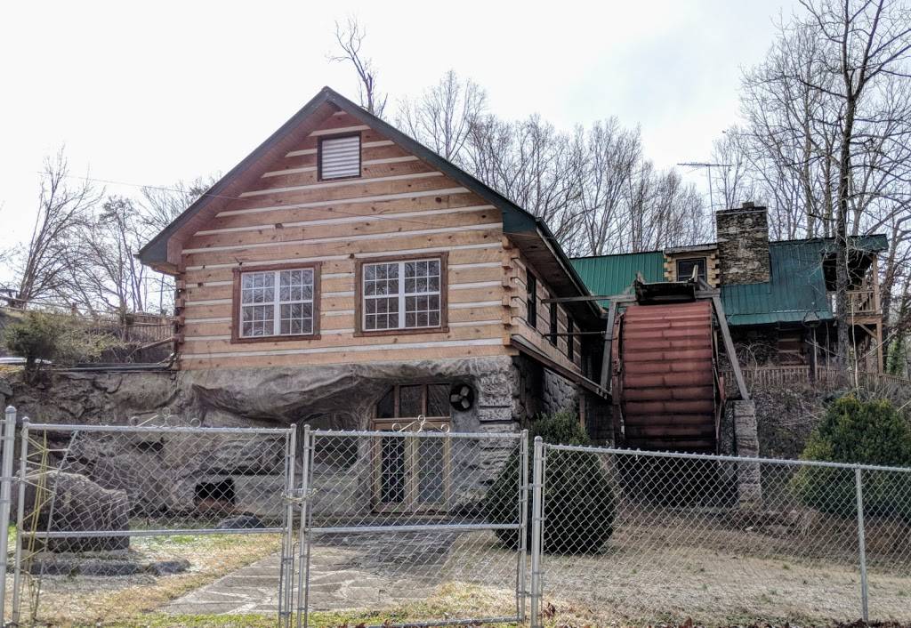 Allison Catfish Farm & Restaurant | restaurant | 403 S Union Grove Rd, Friendsville, TN 37737, USA | 8659959245 OR +1 865-995-9245