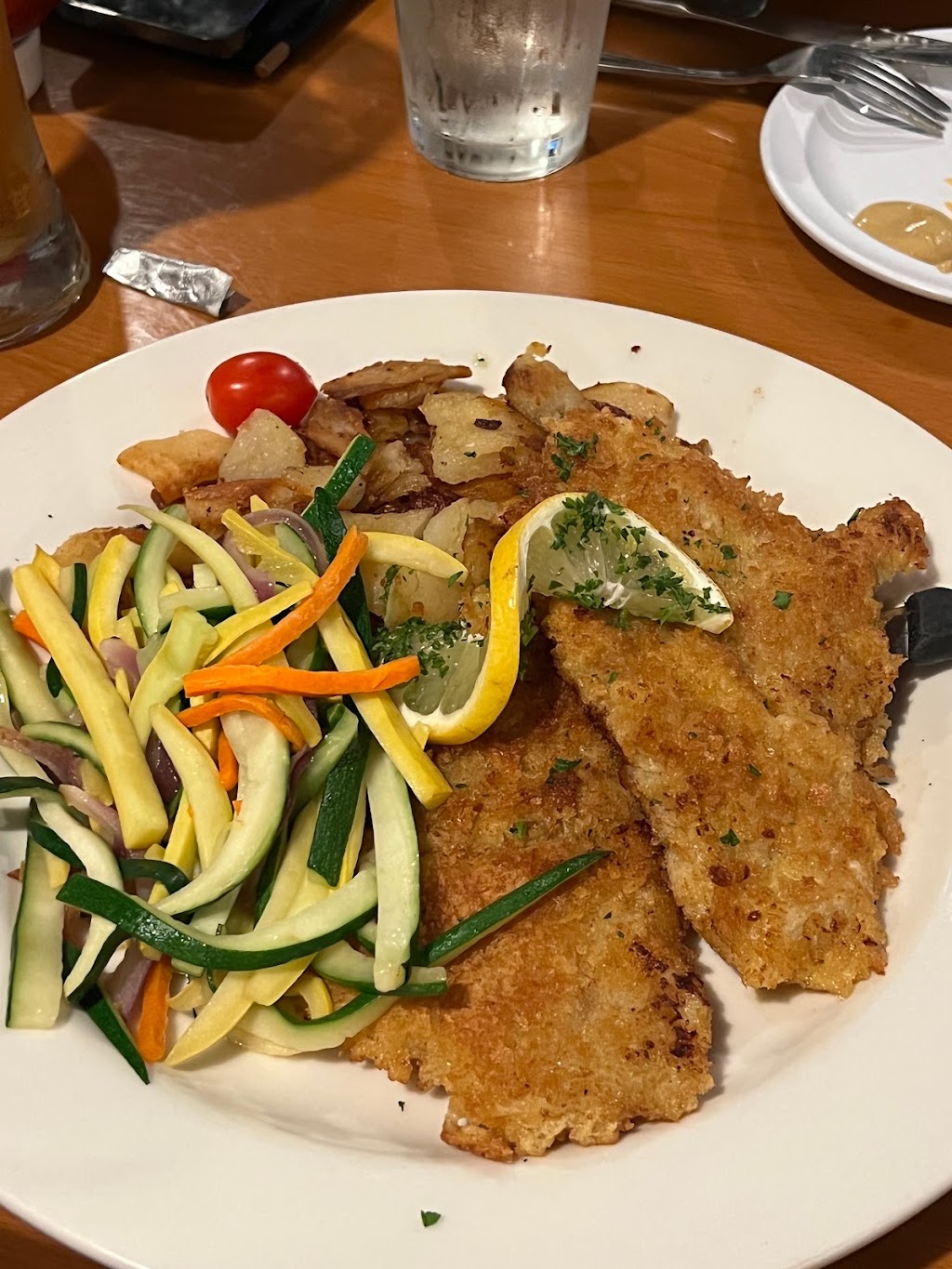 The Bierstube German Pub | restaurant | 1340 S Sanderson Ave, Anaheim, CA 92806, USA | 71456341664 OR +1 714-563-4166 ext. 4