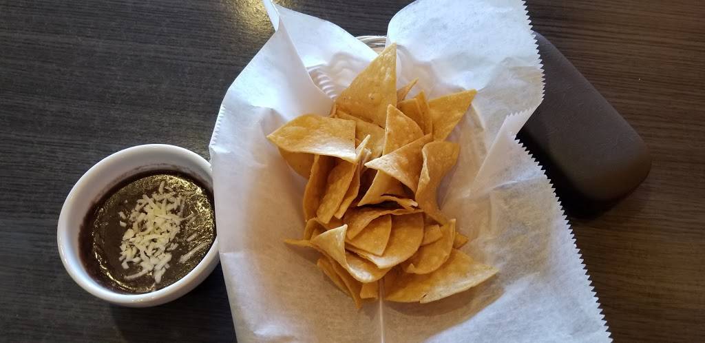 Victorias Mexican-American Grill | restaurant | 201 Main St, Little Ferry, NJ 07643, USA | 2016415329 OR +1 201-641-5329